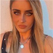 Laureata in Ingegneria Civile con maturità classica, impartisce lezioni private di tutte le materie a studenti di scuole medie e superiori